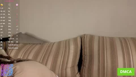 Snapshot of purssophie chatting on October 28, 2025, 5:33 am Sophie Fav patterns 99199444press my buttons see what happens online show from October 28, 2025, 5:33 am