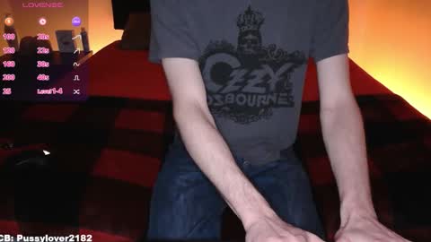 pussylover2182 online show from November 22, 2025, 4:44 am