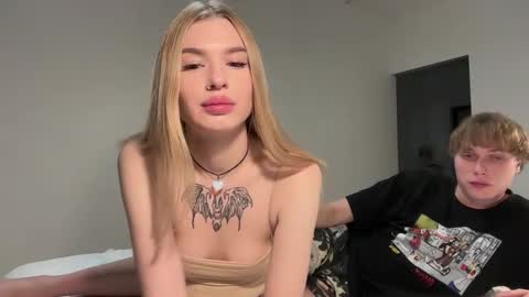 Snapshot of pussymoneywet chatting on October 1, 2025, 12:49 am Lina online show from October 1, 2025, 12:49 am