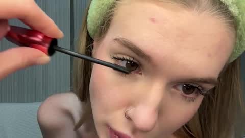 Snapshot of pussymoneywet chatting on November 5, 2025, 9:26 pm Lina online show from November 5, 2025, 9:26 pm