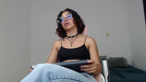 Snapshot of putakusan chatting on December 25, 2024, 3:18 am Izumi online show from December 25, 2024, 3:18 am