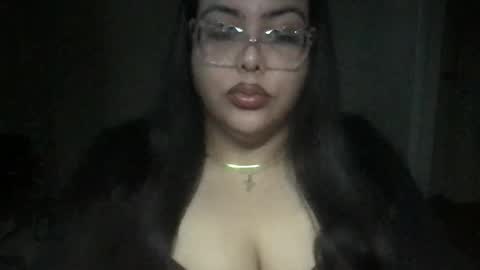 Prettypink Tinyhole online show from January 6, 2025, 12:13 pm