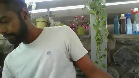 Snapshot of python974 chatting on January 1, 2025, 4:18 am Python online show from January 1, 2025, 4:18 am