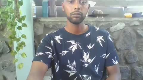 Snapshot of python974 chatting on February 20, 2025, 7:01 am Python online show from February 20, 2025, 7:01 am