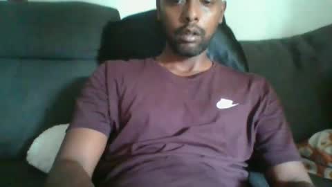 Snapshot of python974 chatting on February 22, 2025, 1:35 pm Python online show from February 22, 2025, 1:35 pm