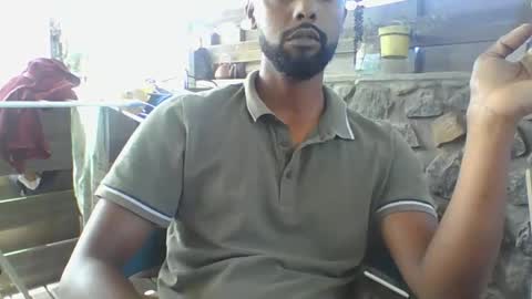 Snapshot of python974 chatting on October 5, 2025, 5:50 am Python online show from October 5, 2025, 5:50 am