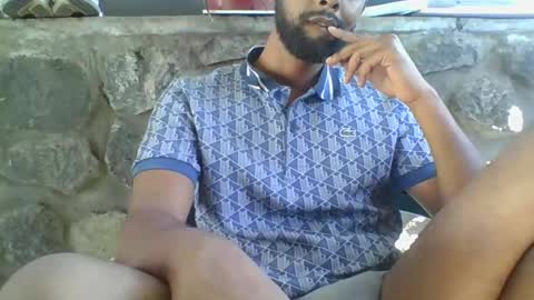 Snapshot of python974 chatting on October 31, 2025, 11:11 am Python online show from October 31, 2025, 11:11 am