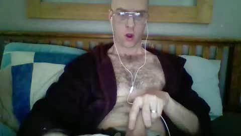 q2phq2ph online show from April 10, 2026, 9:41 pm