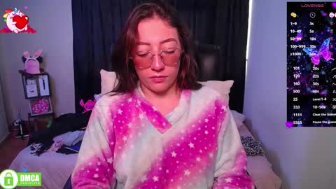 qadesh_boix online show from September 22, 2025, 5:48 pm