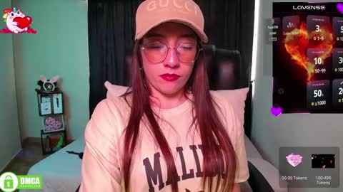 qadesh_boix online show from October 21, 2025, 5:57 pm