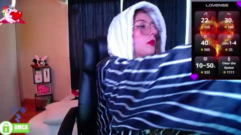 qadesh_boix online show from November 1, 2025, 5:59 pm