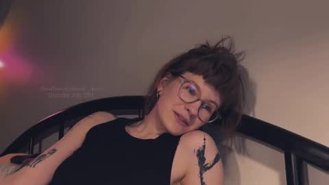 Snapshot of quack__quack chatting on December 26, 2024, 3:42 pm online show from December 26, 2024, 3:42 pm