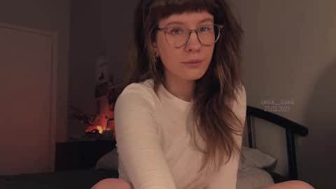 Snapshot of quack__quack chatting on February 27, 2025, 3:05 pm online show from February 27, 2025, 3:05 pm