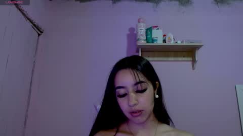 Snapshot of quee_tiana chatting on September 12, 2025, 4:01 am your princess online show from September 12, 2025, 4:01 am