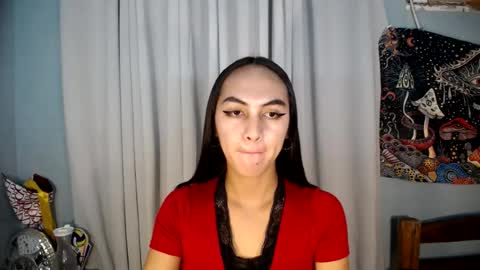 queen_danaya online show from June 25, 2026, 1:27 am