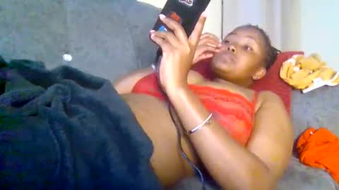 queen_doli online show from May 16, 2026, 12:51 am