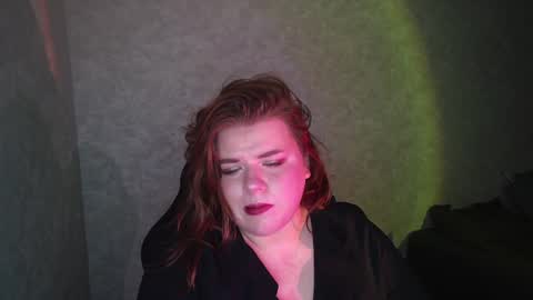 Snapshot of queen_durha chatting on July 27, 2026, 9:44 pm queen_durha online show from July 27, 2026, 9:44 pm
