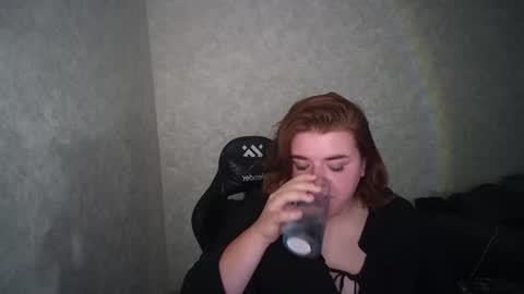Snapshot of queen_durha chatting on July 29, 2026, 8:01 am queen_durha online show from July 29, 2026, 8:01 am