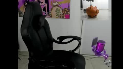 queen_findom1 online show from February 7, 2026, 5:33 am