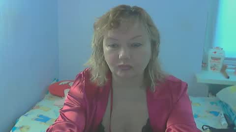 Snapshot of queen_jane8 chatting on March 18, 2026, 10:18 am queen_jane8 online show from March 18, 2026, 10:18 am