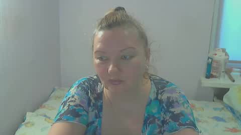 Snapshot of queen_jane8 chatting on April 7, 2026, 12:38 pm queen_jane8 online show from April 7, 2026, 12:38 pm