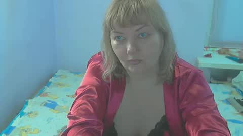 Snapshot of queen_jane8 chatting on April 17, 2026, 2:53 pm queen_jane8 online show from April 17, 2026, 2:53 pm