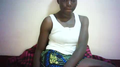 queen_joan online show from February 6, 2025, 2:33 am