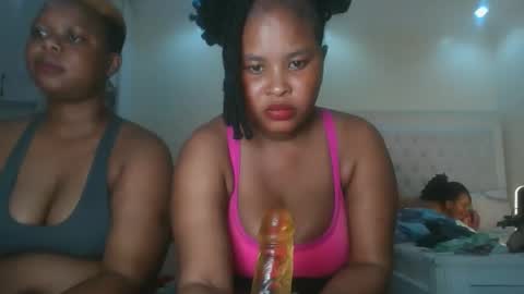 Queen kikih online show from March 13, 2026, 11:33 pm