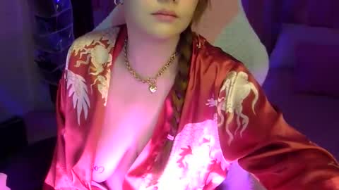 QueenHennessy online show from March 13, 2026, 6:58 pm