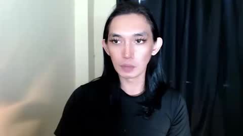 Snapshot of queen_lucifer chatting on December 15, 2025, 2:16 am Queen Lucifer online show from December 15, 2025, 2:16 am