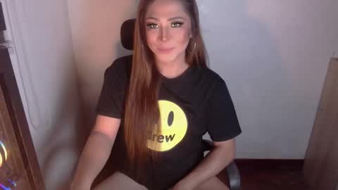 Snapshot of queen_of_all_queens chatting on February 23, 2026, 3:20 pm samantha online show from February 23, 2026, 3:20 pm