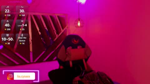   online show from October 1, 2025, 11:16 am