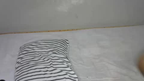 queen_polite online show from November 29, 2025, 7:22 am