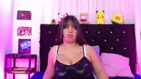 Snapshot of queen_salomme chatting on October 16, 2025, 11:55 am queen_salomme online show from October 16, 2025, 11:55 am
