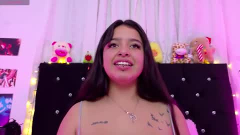 Snapshot of queen_salomme chatting on November 12, 2025, 9:36 pm queen_salomme online show from November 12, 2025, 9:36 pm