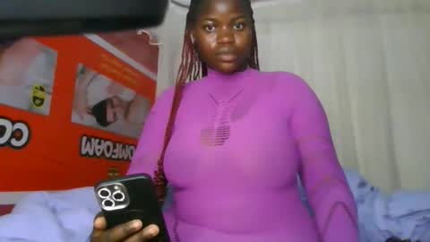 Snapshot of queen_sarafina chatting on March 22, 2026, 1:31 am Queen Sara online show from March 22, 2026, 1:31 am