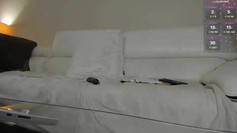 Snapshot of queen_yasmine chatting on February 1, 2025, 5:49 am m online show from February 1, 2025, 5:49 am