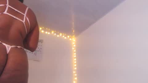 Ahlya  online show from December 19, 2025, 2:18 am