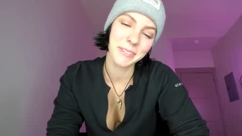 Queen Blaire online show from December 15, 2024, 2:30 am