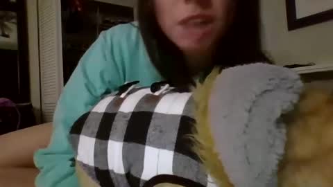 queenbee6269 online show from January 7, 2025, 6:05 am