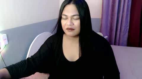 queenbee_mistress online show from February 13, 2025, 10:34 am