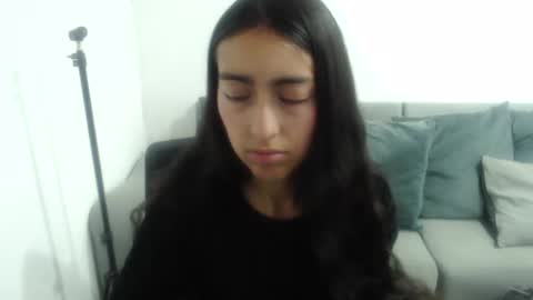 Snapshot of queenbyte_18 chatting on November 5, 2025, 6:19 pm queenbyte_18 online show from November 5, 2025, 6:19 pm