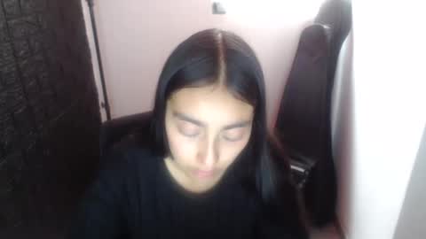 Snapshot of queenbyte_18 chatting on November 10, 2025, 7:24 pm queenbyte_18 online show from November 10, 2025, 7:24 pm