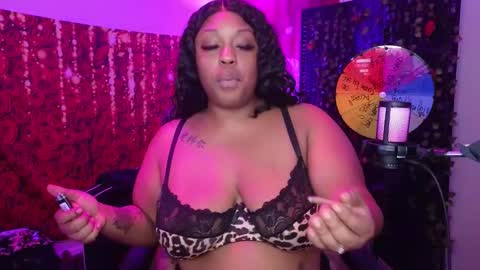 Snapshot of queencroze chatting on February 6, 2026, 5:56 am Queen Cherise Roze online show from February 6, 2026, 5:56 am