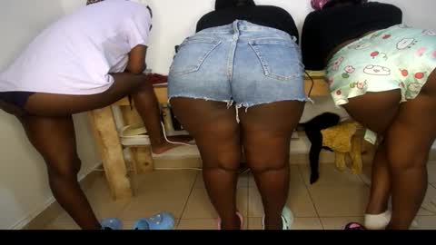 Nina online show from March 29, 2026, 9:04 pm