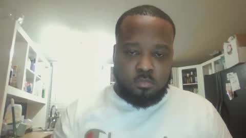 Snapshot of queenking55 chatting on December 2, 2024, 7:03 am Queen N King Fun Night online show from December 2, 2024, 7:03 am