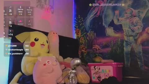 Snapshot of queenlamia chatting on February 5, 2025, 7:39 am Taurus online show from February 5, 2025, 7:39 am