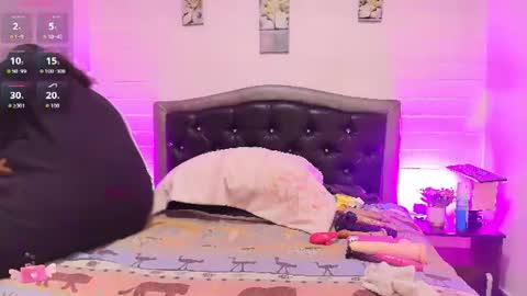 Snapshot of queenmature chatting on June 22, 2026, 7:44 pm VickyBoobss online show from June 22, 2026, 7:44 pm