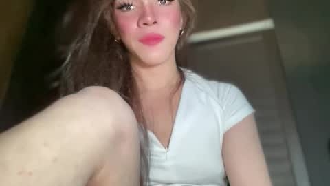 Snapshot of queenn_xxx chatting on December 5, 2025, 11:30 am QUEEN online show from December 5, 2025, 11:30 am