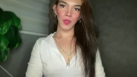 Snapshot of queenn_xxx chatting on December 23, 2025, 2:09 am QUEEN online show from December 23, 2025, 2:09 am